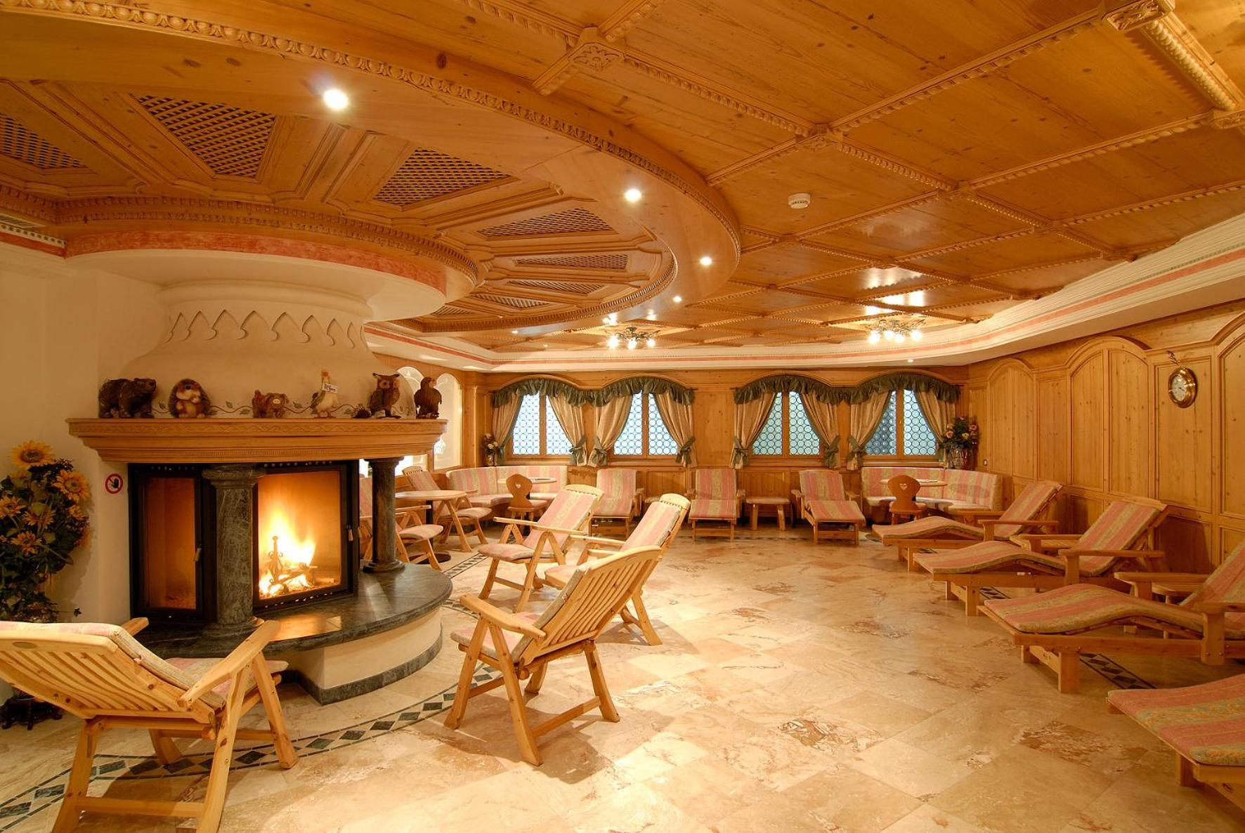 Residence Isabell Selva di Val Gardena Esterno foto
