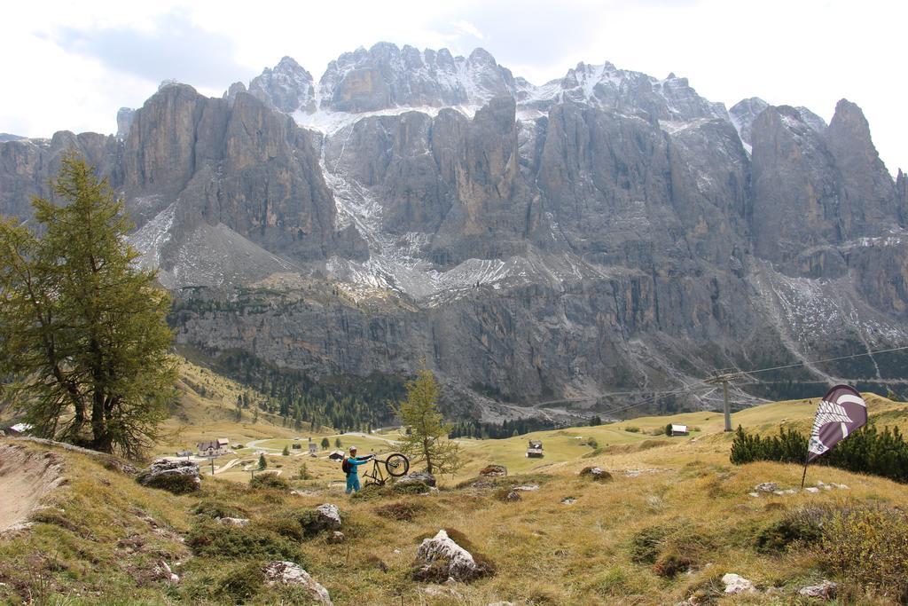 Residence Isabell Selva di Val Gardena Esterno foto
